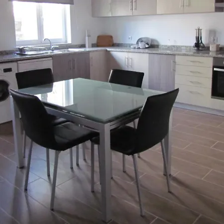 Casa Nacoes Holiday home Donas